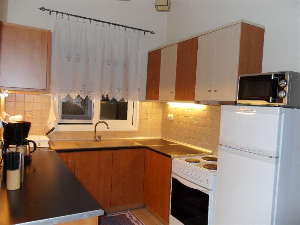 Omorfi Poli 120 Sqm Apartment Nafplio Bagian luar foto